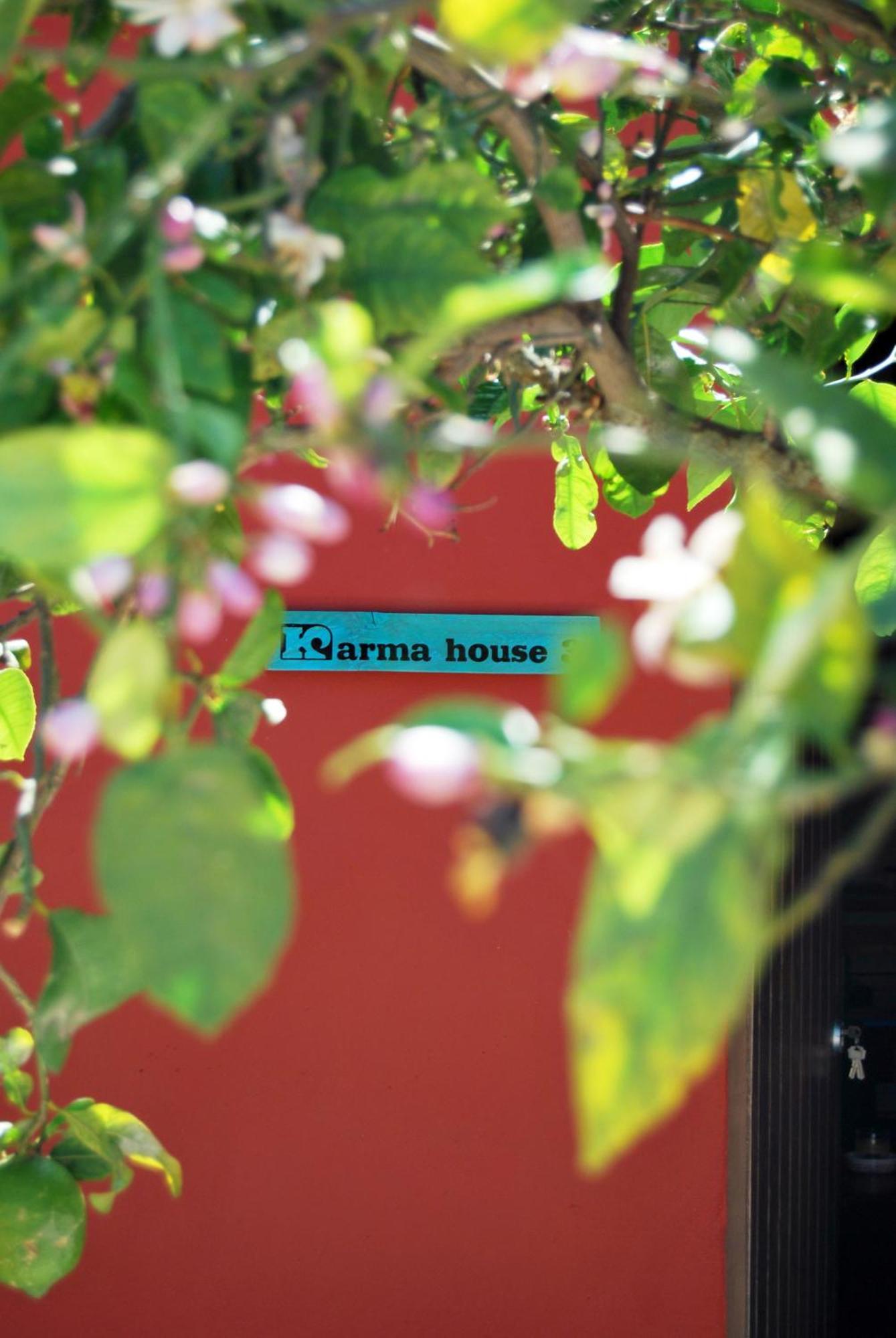 卡萨雷斯 Karma House旅馆 外观 照片